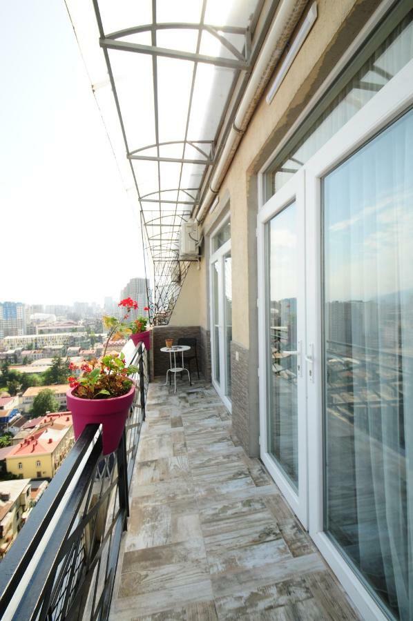Apartments With A View Of The Trinity Holy Батуми Экстерьер фото