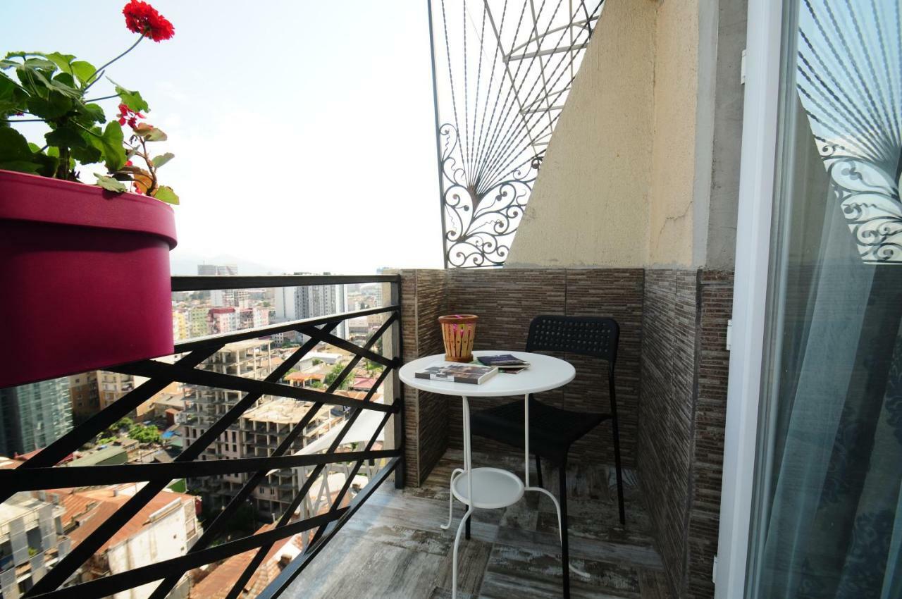 Apartments With A View Of The Trinity Holy Батуми Экстерьер фото